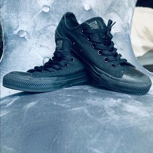 Gently worn Black low top Converse